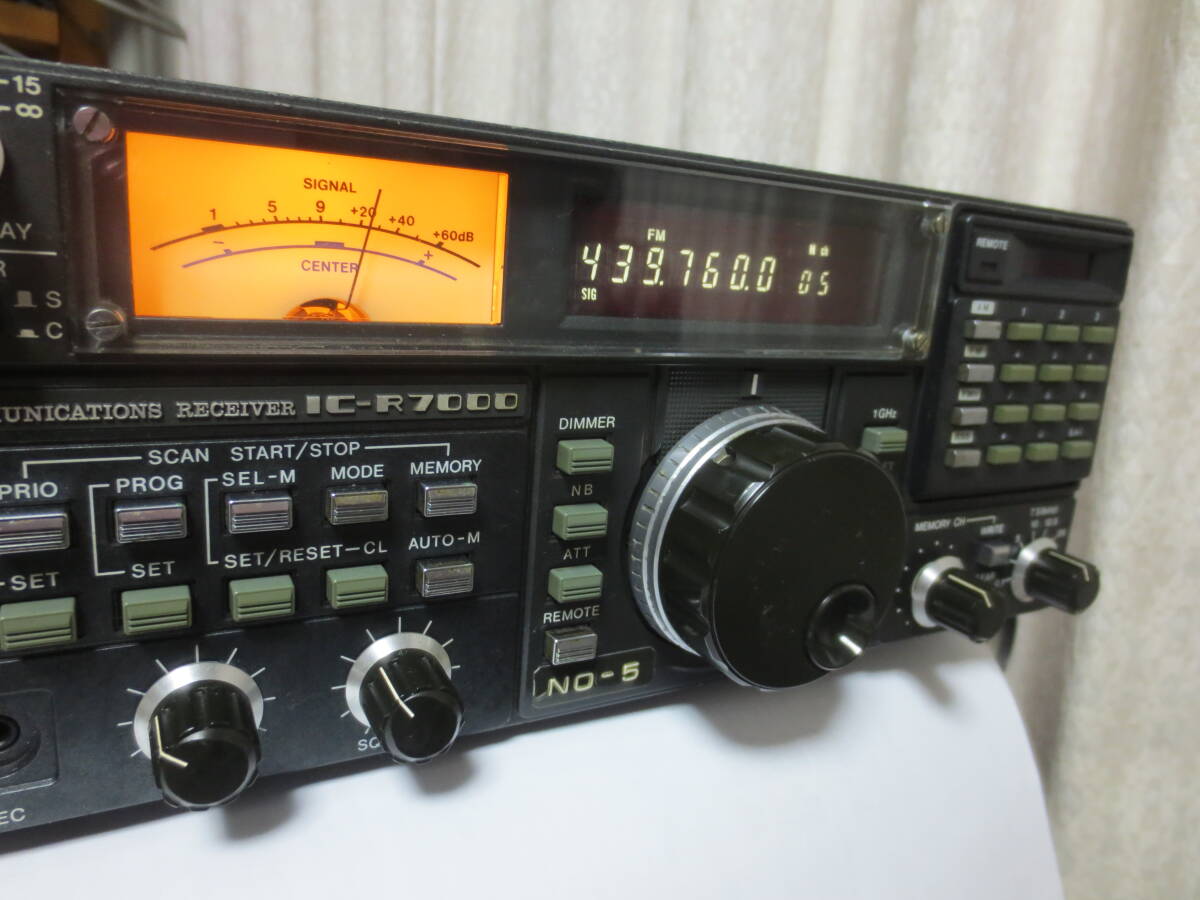 * стоит посмотреть ICOM приемник IC-R7000 used корпус только