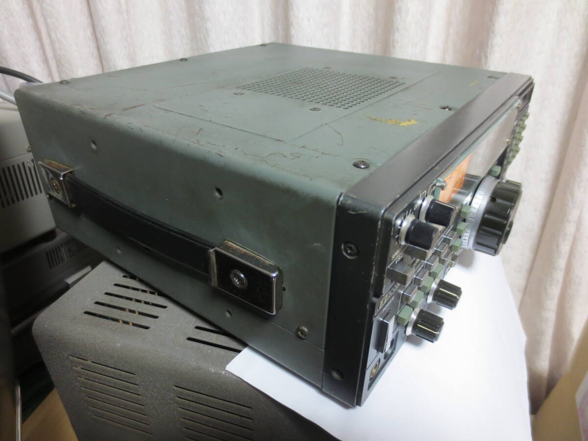 * стоит посмотреть ICOM приемник IC-R7000 used корпус только