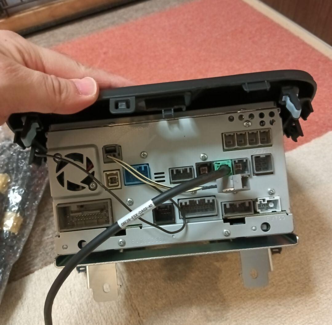 美品　ホンダ純正 メモリーナビ VXU-215VZi ヴェゼル　パネル付き　ホンダ　 ギャザズ Gathers 9インチ　カーナビ パナソニック Bluetooth_画像5