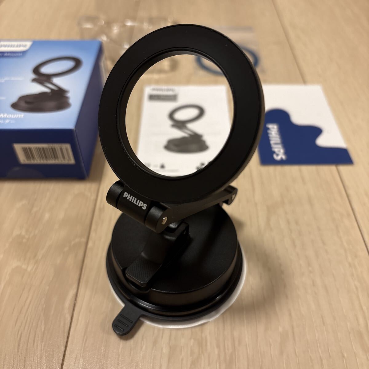 Philips (フィリップス) マグネット車載スマホホルダー magsafeホルダー 超強力吸着 真空吸盤 携帯ホルダー 多角度調整 360°回転な台座 車_画像2