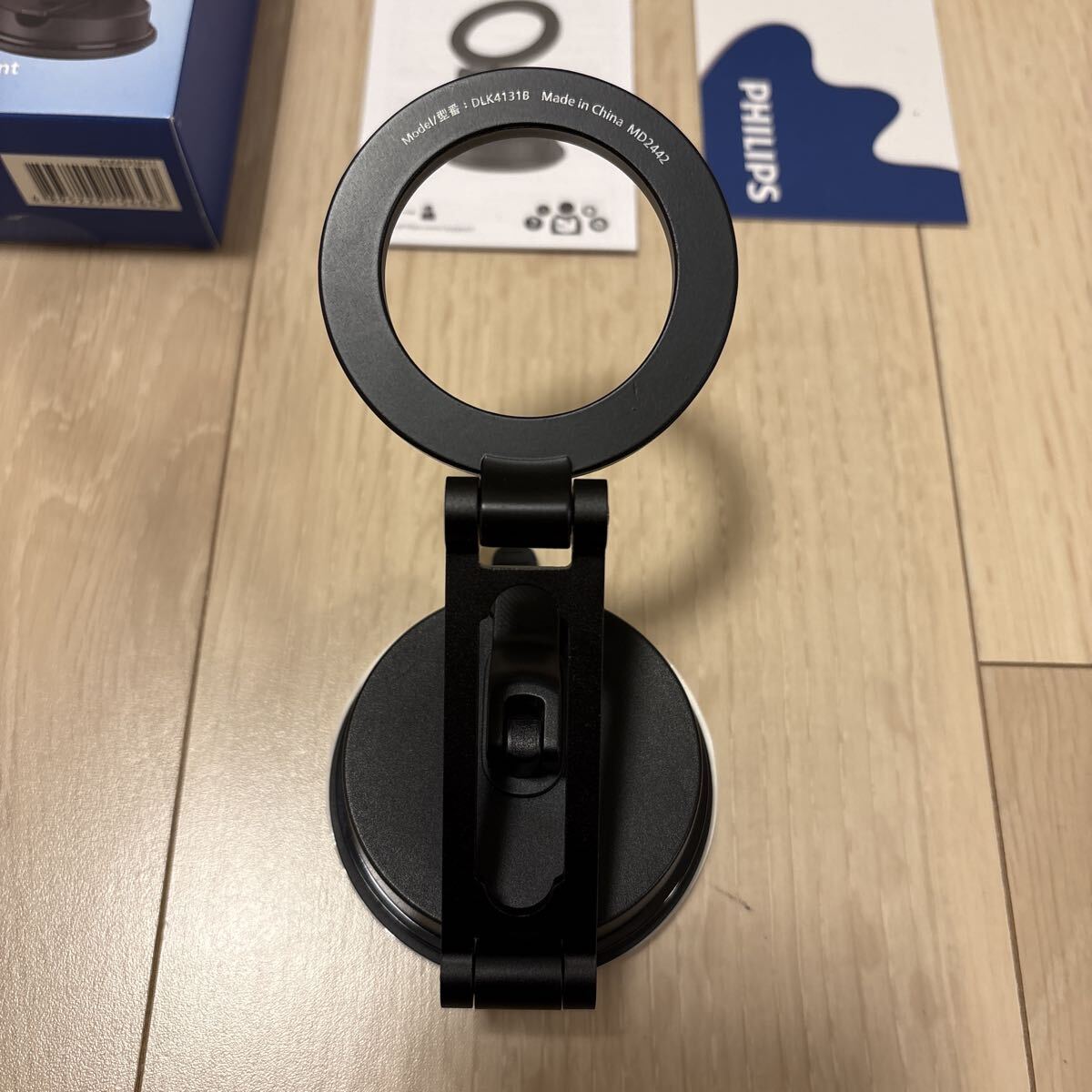 Philips (フィリップス) マグネット車載スマホホルダー magsafeホルダー 超強力吸着 真空吸盤 携帯ホルダー 多角度調整 360°回転な台座 車_画像5