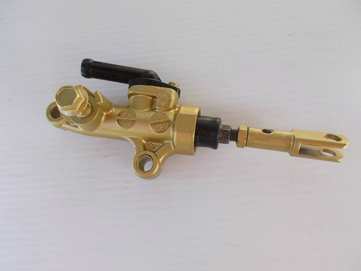 ★ブレンボ★brembo★マスターシリンダー★1/2表示★４ミニバイク★カスタム★Ｇ★_画像2