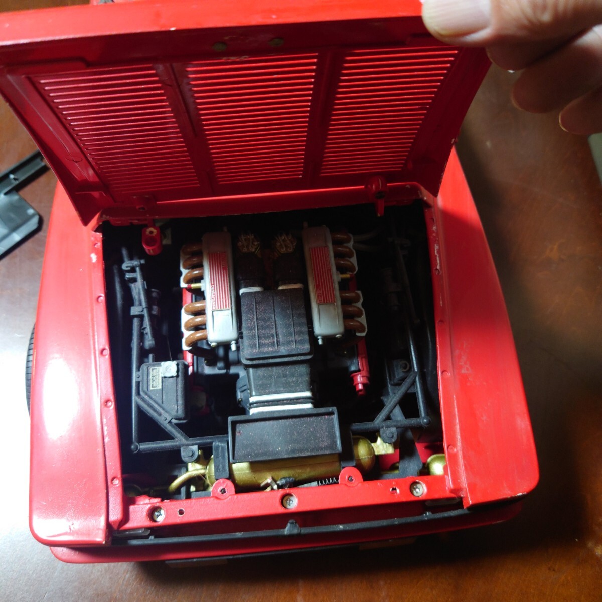 POCHER フェラーリー テスタロッサ スパイダー 完成品 塗装の剥げ 部品欠品等あります ジャンク扱いの出品_画像4