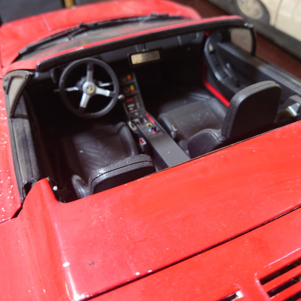 POCHER フェラーリー テスタロッサ スパイダー 完成品 塗装の剥げ 部品欠品等あります ジャンク扱いの出品_画像5