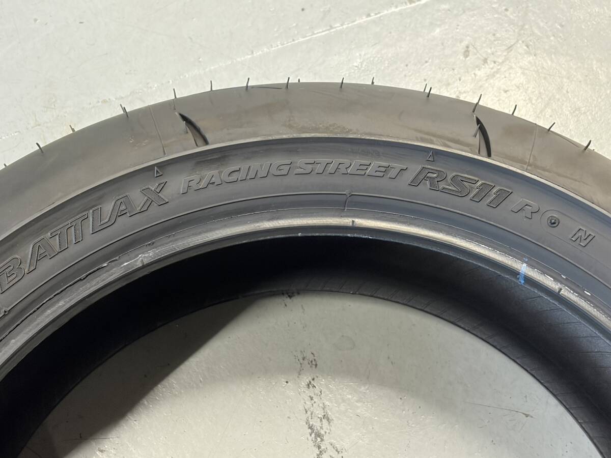 BATTLAX RACING STREET RS11 120/70ZR17 M/C 58W : 200/55ZR17M/C 新車外し未使用_画像7