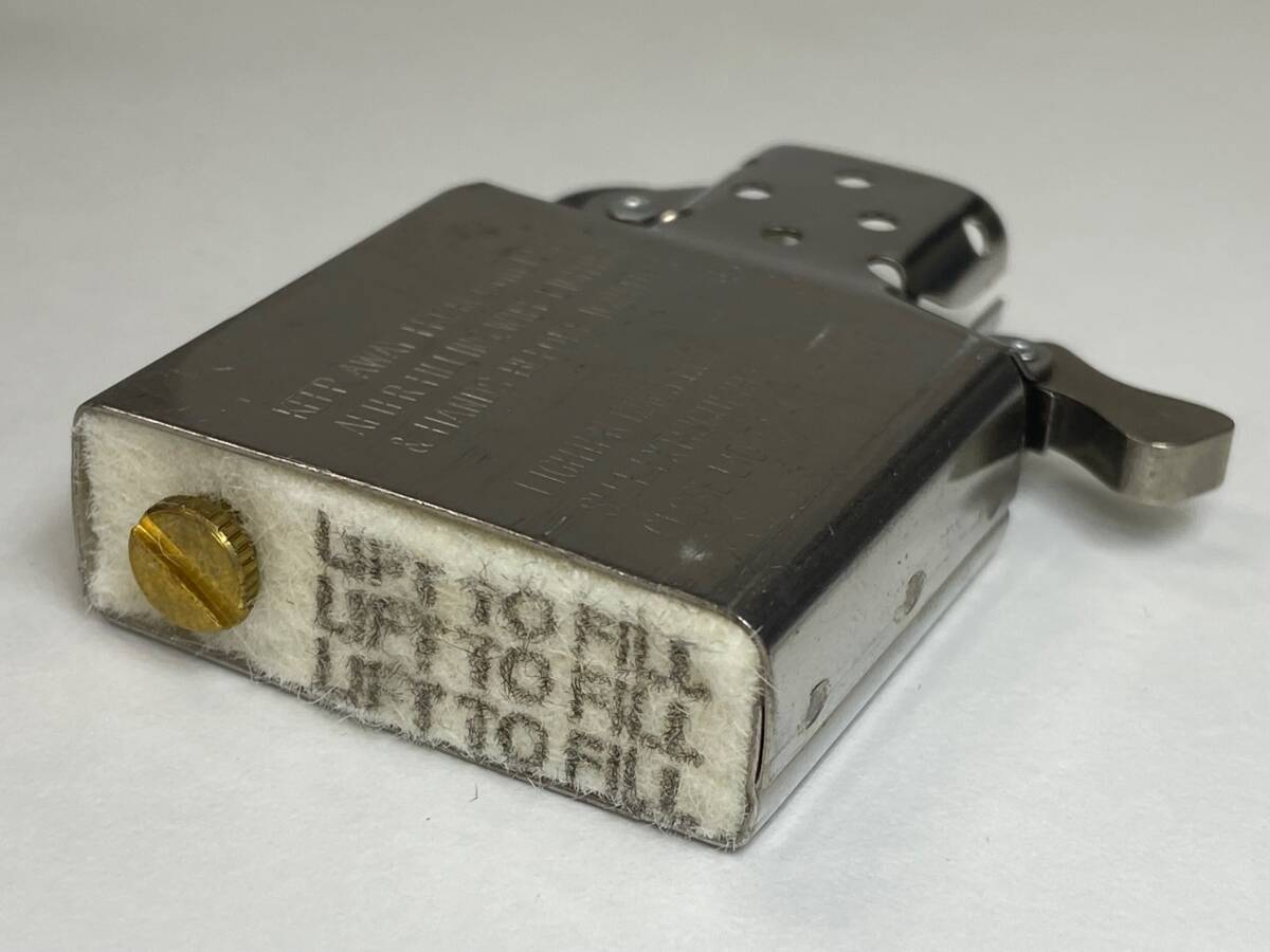 【火花が出る事のみ確認済み】ZIPPO ジッポー ZIPPO社ロゴ ジッポ社ロゴ 1998年製 オイルライター MADE IN THE U.S.A. PAT.2032695_画像10