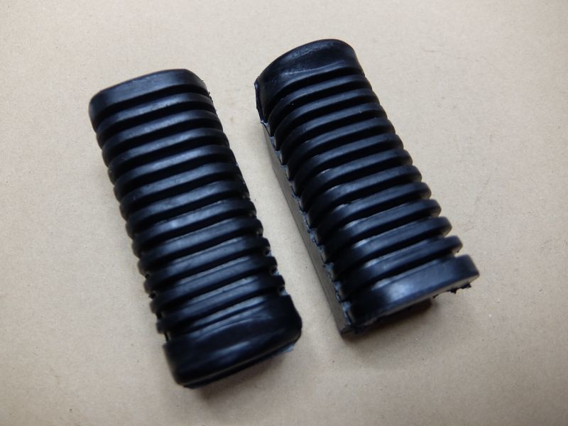 即決 RZ250 RZ125 ステップゴム カバーフートレスト ステップラバー 左右セット リプロ新品 RZ350 4L3 4UO SR400 SR500 TZR125 _画像1