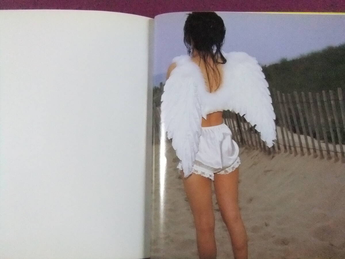 ■A7926/★『アイドル写真集』★/中谷美紀写真集「About a girl」/1996.6.30初版/撮影:高橋恭司■_画像5
