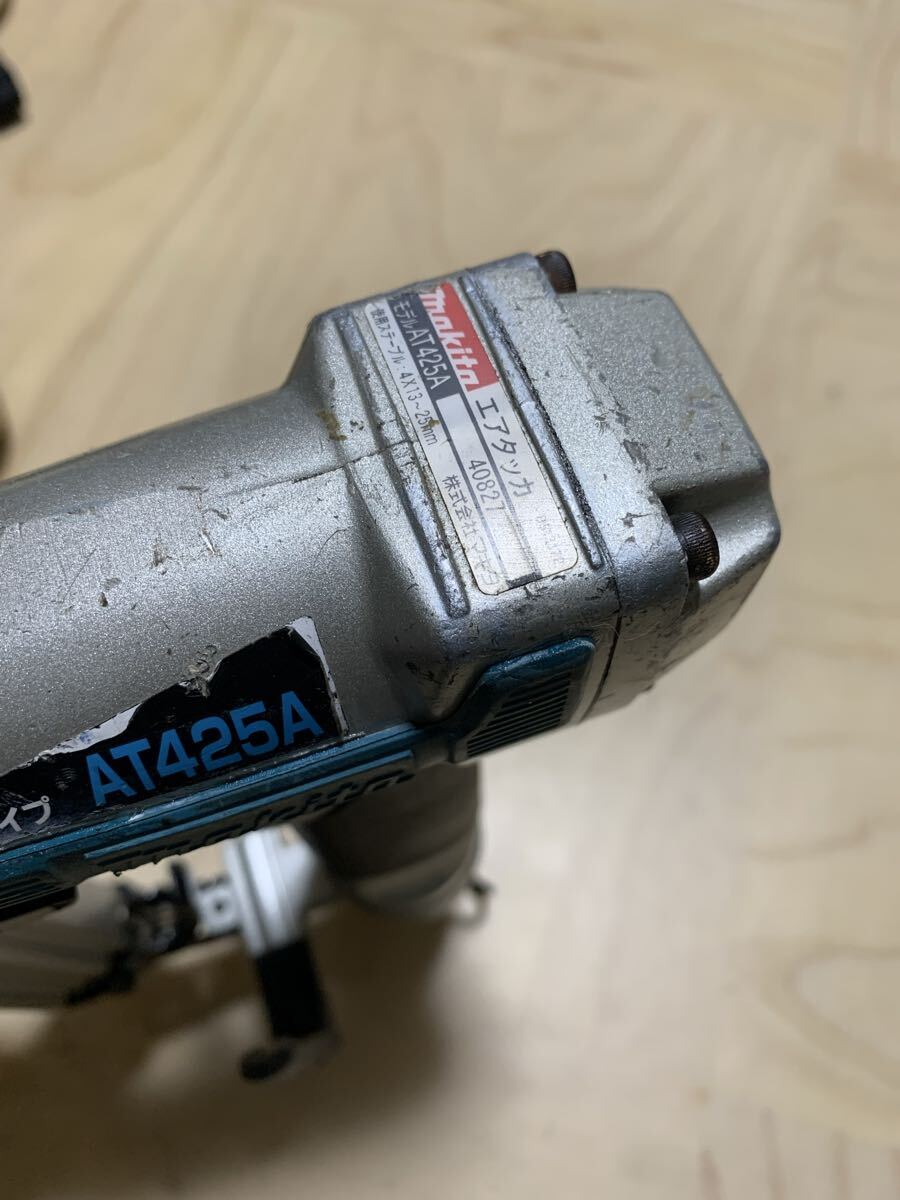 マキタ AT425AK 4mm常圧エアタッカー空打ち防止機能付き 本体のみ石膏ボード貼り用_画像9