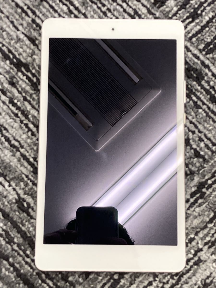 HUAWEI MediaPad ホワイト Huawei SIMフリー M3 Lite s 720HW ワイモバイル ソフトバンク タブレット 充電器付属 箱付き 1113K① 小来佐_画像2