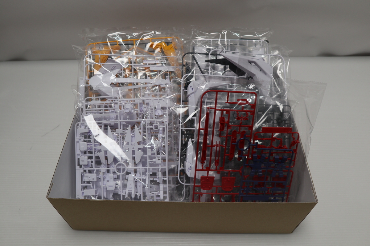 065-m266 【未組立】 ガンプラ HG 1/144 RX-104FF ペーネロペー 機動戦士ガンダム 閃光のハサウェイ プラモデル_画像3