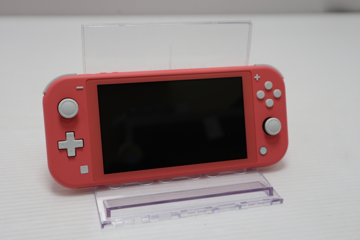 049-m282 【動作確認済み】 Nintendo Switch Lite CORAL ニンテンドースイッチ ライト コーラル HDH-001_画像2
