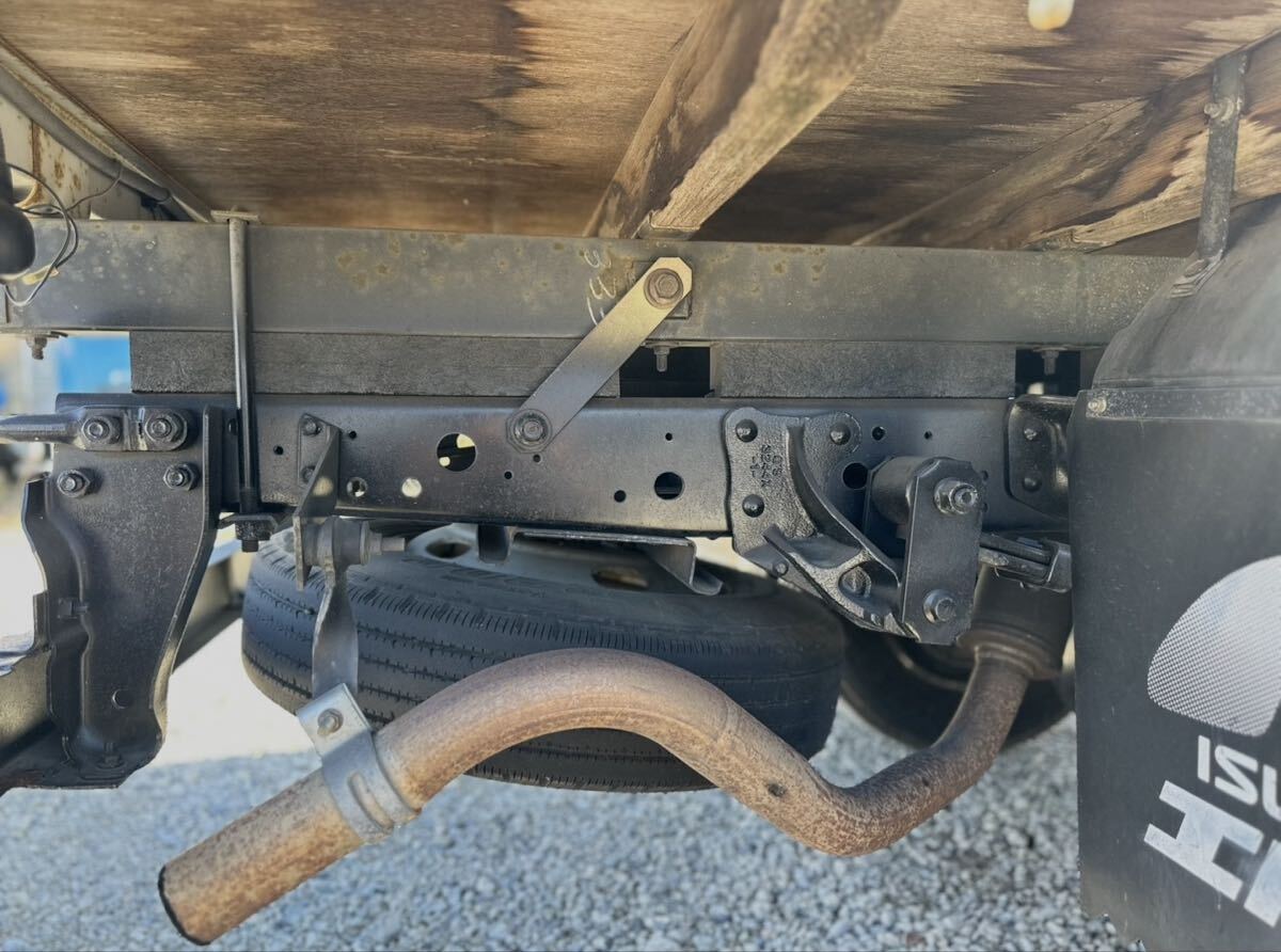 1 иен старт # техосмотр "shaken" . мир 8 год 3 месяц # эпоха Heisei 16 год # Isuzu Elf #3 ступенчатый кран машина flat deck # реальный пробег 1 десять тысяч 6 тысяч kilo # грузоподъёмность 2000kg# положение "hook in"