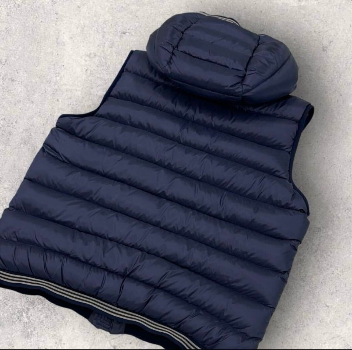 極美品】 MONCLER モンクレールダウンベスト AMIENS 紺フード_画像7