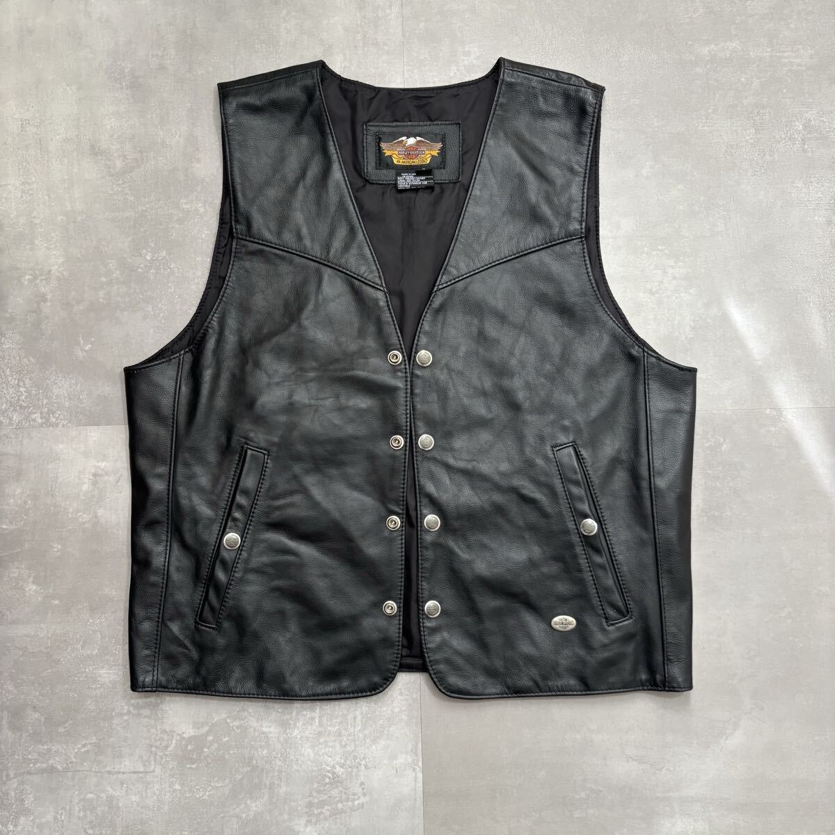 美品 HARLEY-DAVIDSON ハーレーダビッドソン レザーベスト ベスト バイカー ブラック　黒　本革　MADE IN USA アメリカ製　USA製_画像9
