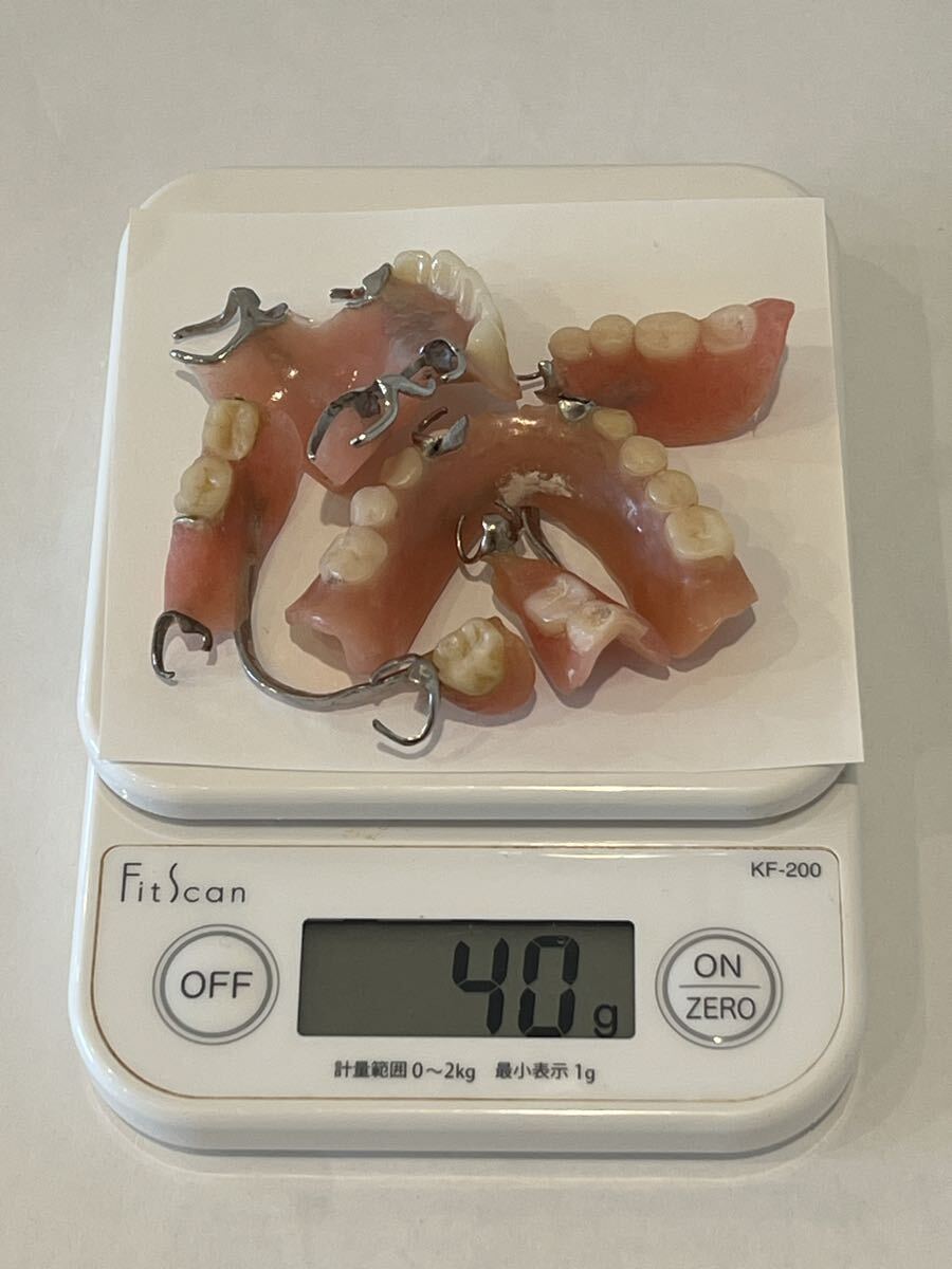 入れ歯 部分入れ歯 まとめて 40ｇ 銀歯 歯科 義歯 歯科技工 歯科金属_画像1