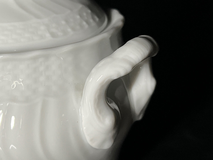 【瑞】リチャードジノリ　ベッキオホワイト　マグカップ　＋　シュガーポット　＋　カップ_画像10