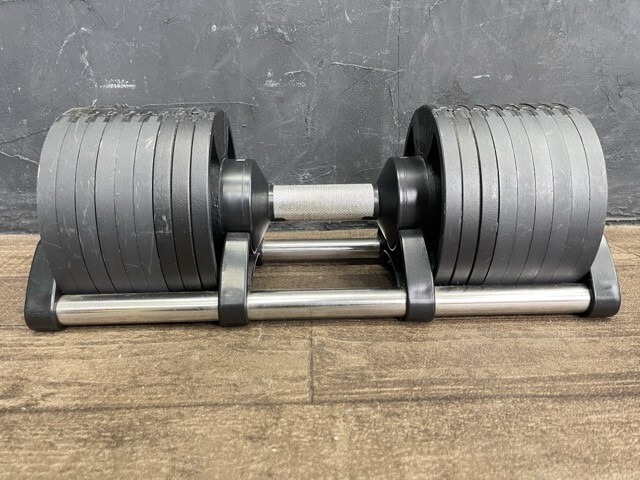 手渡し歓迎 可変式ダンベル 32kg 4kg刻み 合計64kg 台付き 筋トレ ブラック アジャスタブル ペア ダンベル / 301968_画像3