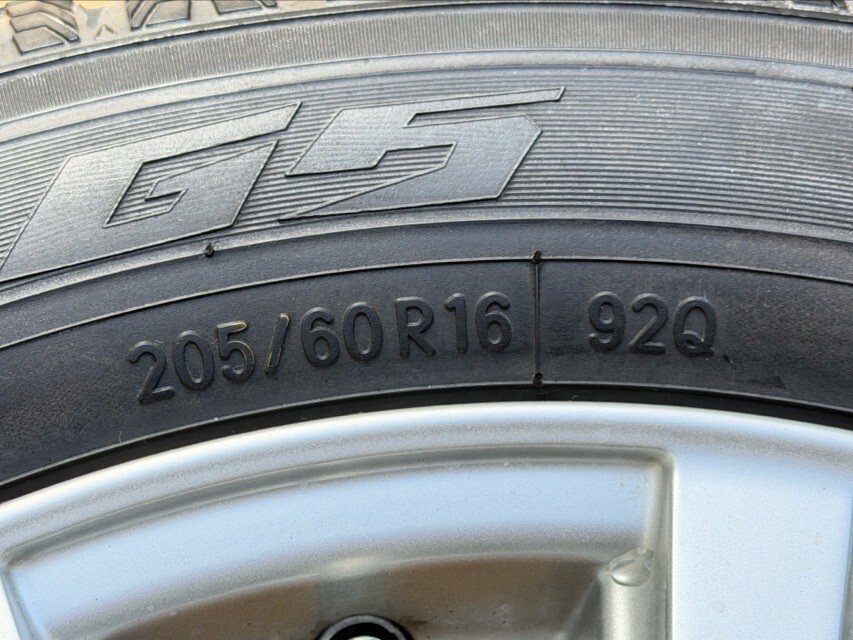 手渡し歓迎 TOYO GARIT GS スタッドレスタイヤ 205/60R16 92Q 16インチ 5穴 AZ SPORTS ホイール 4本セット カー用品 車 / 301953_画像9