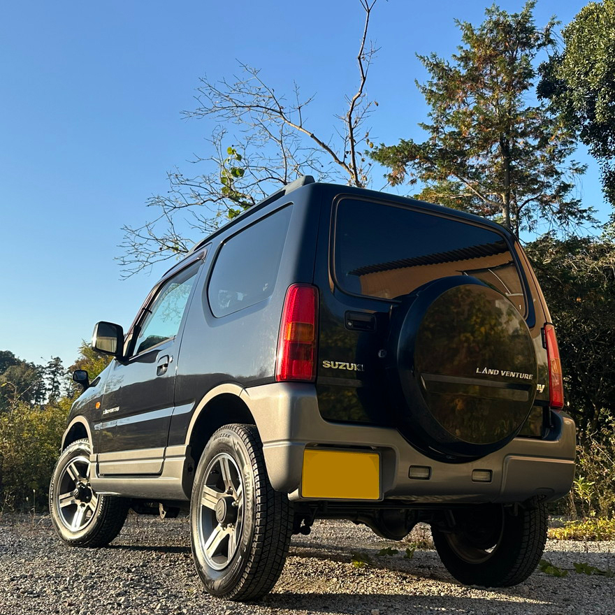 ☆車検は令和9年11月まで　ジムニー　特別仕様車ランドベンチャー☆スズキ　JB23W 　6型　4WD☆修復歴なし　実走行　スタッドレスタイヤ　_画像4