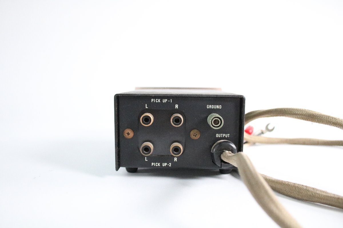 【ジャンク品】DENON デノン AU-320 TRANSFORMER トランスフォーマー 昇圧トランス 音響機器 動作未確認 3593-YO_画像2