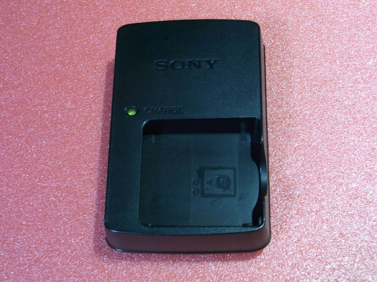 【美品】 SONY ソニー 【純正品】 バッテリー充電器 　BC-CSGE　(BC-CSG NP-FG1 NP-BG1用）　動作品　_画像1