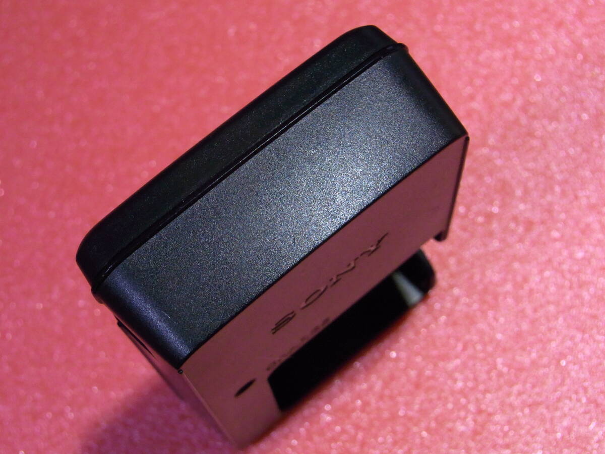 【美品】 SONY ソニー 【純正品】 バッテリー充電器 　BC-CSGE　(BC-CSG NP-FG1 NP-BG1用）　動作品　_画像7