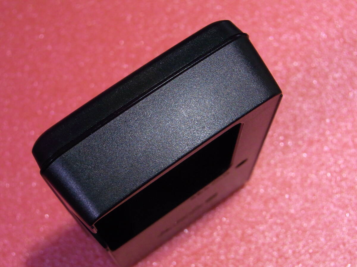 【美品】 SONY ソニー 【純正品】 バッテリー充電器 　BC-CSGE　(BC-CSG NP-FG1 NP-BG1用）　動作品　_画像5