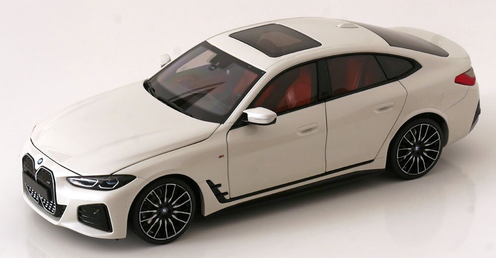 Minichamps 110023011 ミニチャンプス 1/18 ミニカー ダイキャストモデル 2022年モデル BMW i4 M50 2022 ホワイト_画像1