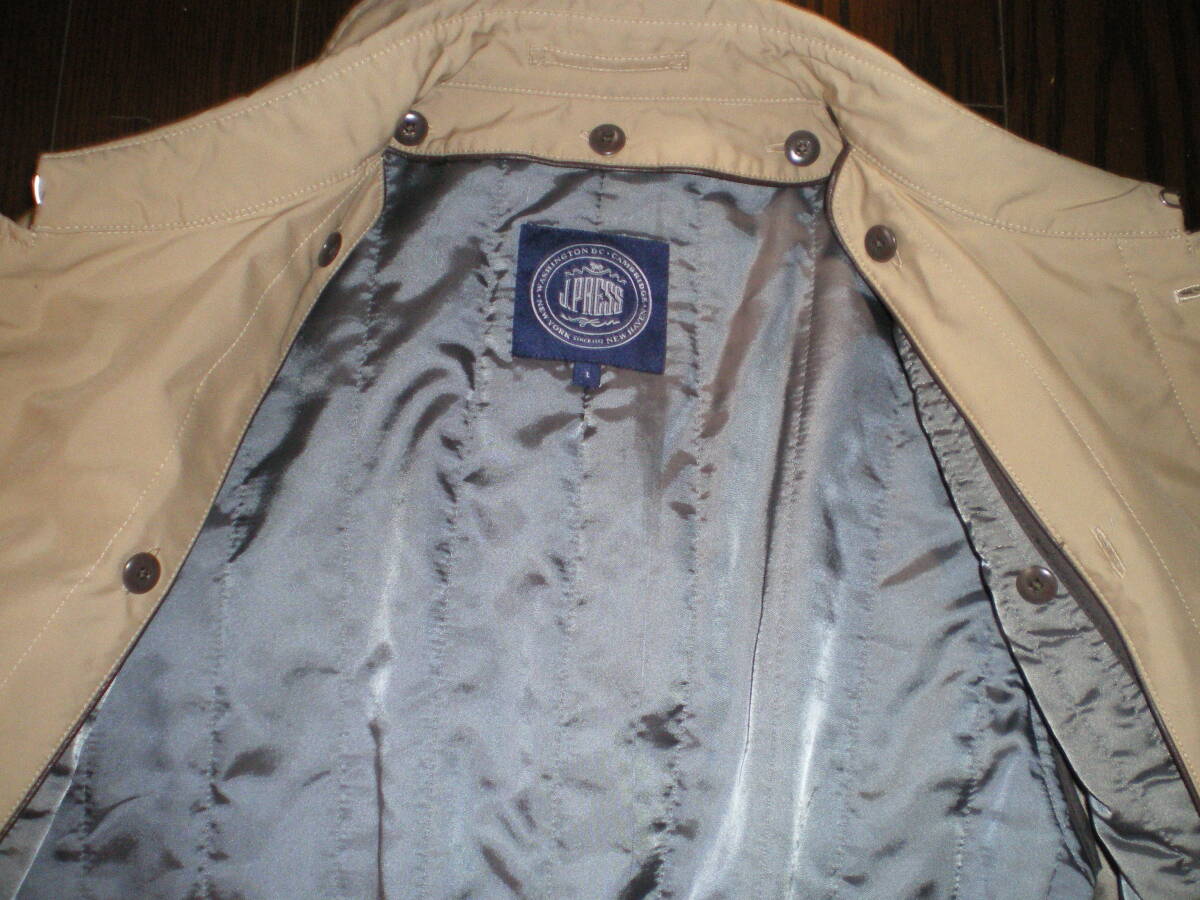 ★極美品 J.PRESS / 撥水 中綿ライナー サーモメーター付き コート オンワード樫山 / L(実寸肩幅47cm身幅59cm着丈88cm袖丈63㎝) ★ _画像4