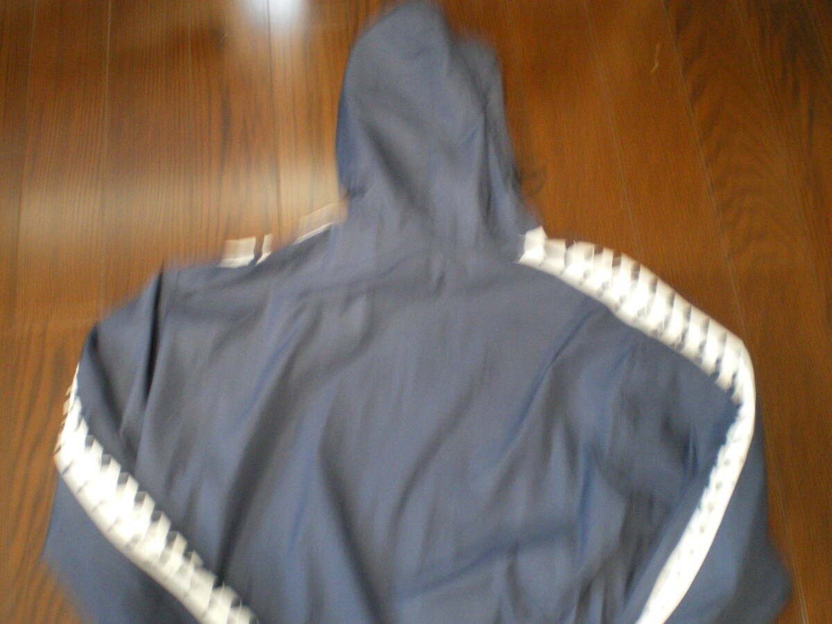 ★美品 arena / ウィンドブレーカー フード付き プルオーバー 裏メッシュ デサント製 / L (実寸 肩幅55cm身幅62cm着丈74cm袖丈61cm) ★_画像8