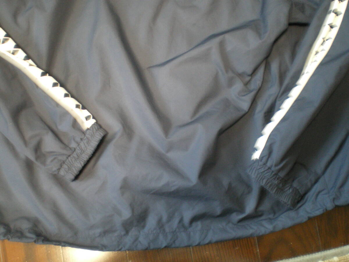 ★美品 arena / ウィンドブレーカー フード付き プルオーバー 裏メッシュ デサント製 / L (実寸 肩幅55cm身幅62cm着丈74cm袖丈61cm) ★_画像9