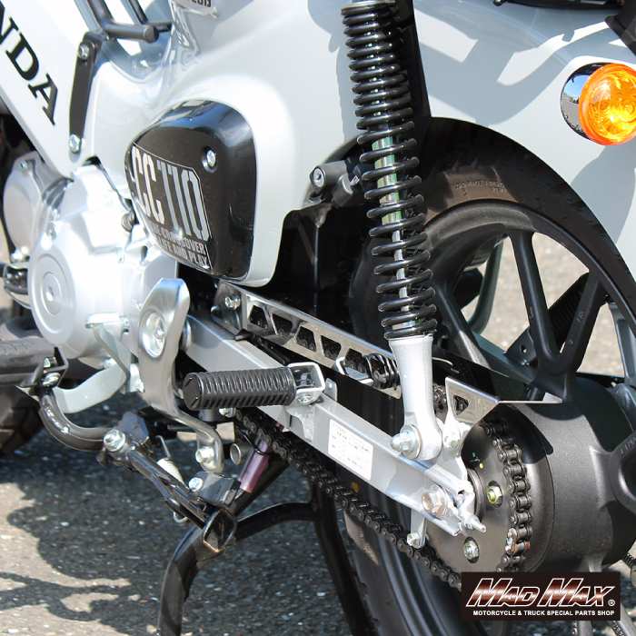 MADMAX Mr.Quick製 ホンダ CC110 クロスカブ/スーパーカブ50(AA04、AA09)・110(JA07/JA10) ステンレス チェーンケース (MR19-CC05-01)_画像3