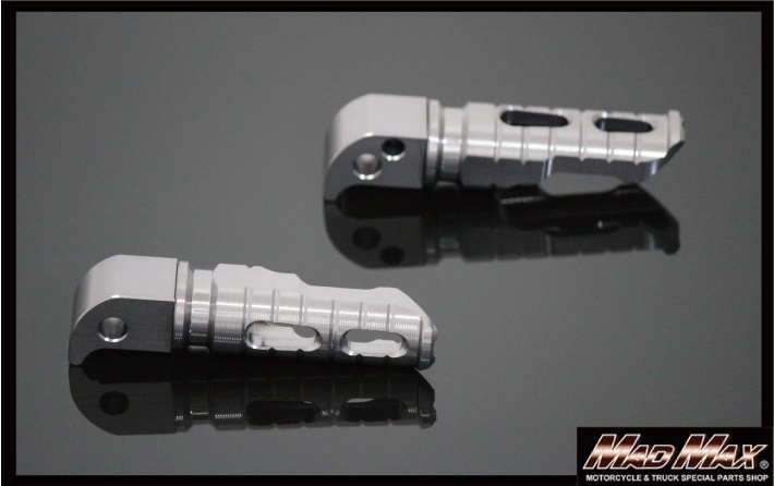 MADMAX ヤマハ YZF-R25 CNCタンデムステップ チタン (MM05-0139-TI)_画像1