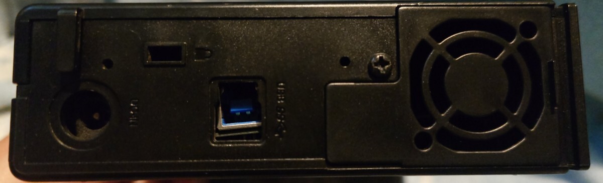 BUFFALO 外付けハードディスク ケースのみ HDDなし HD-LB2.0TU3-BKC ②_画像3