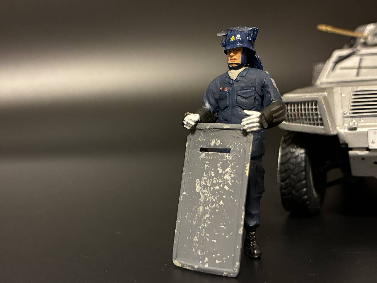 警視庁第四機動隊 小型放水警備車 仮想車両 タミヤ軽装甲機動車改造 機動隊員1名付属 素人完成品 自衛隊車両・警察車両_画像7
