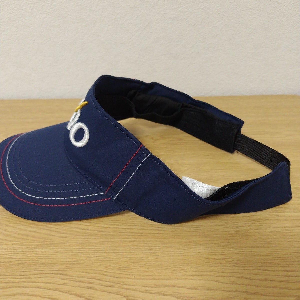 ＼送料無料！／☆美品☆【XXIO】ゼクシオ サンバイザー TGF仕様 紺色 ネイビー フリーサイズ(55〜60cm) ゴルフウェア GOLF スポーツ 日よけ_画像2