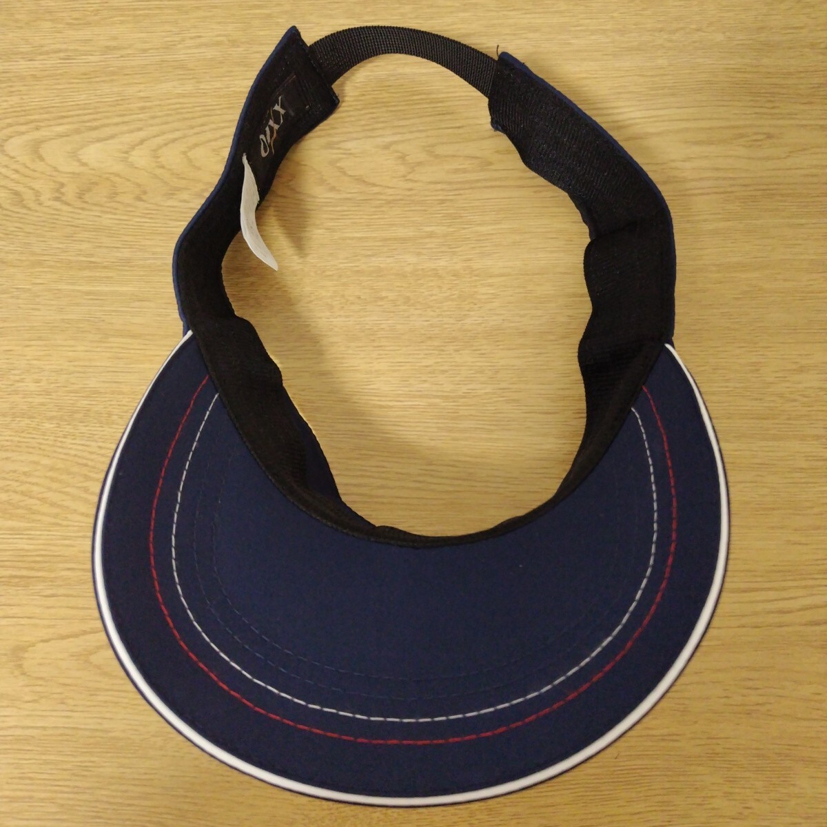 ＼送料無料！／☆美品☆【XXIO】ゼクシオ サンバイザー TGF仕様 紺色 ネイビー フリーサイズ(55〜60cm) ゴルフウェア GOLF スポーツ 日よけ_画像6