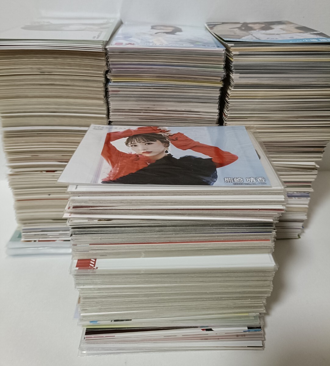 AKB48グループ 生写真約2300枚 ブロマイド グッズ 公式 ライブ 劇場 NMB SKE NGT STU HKT アイドル 特典 CD 非売品 神セブン_画像1