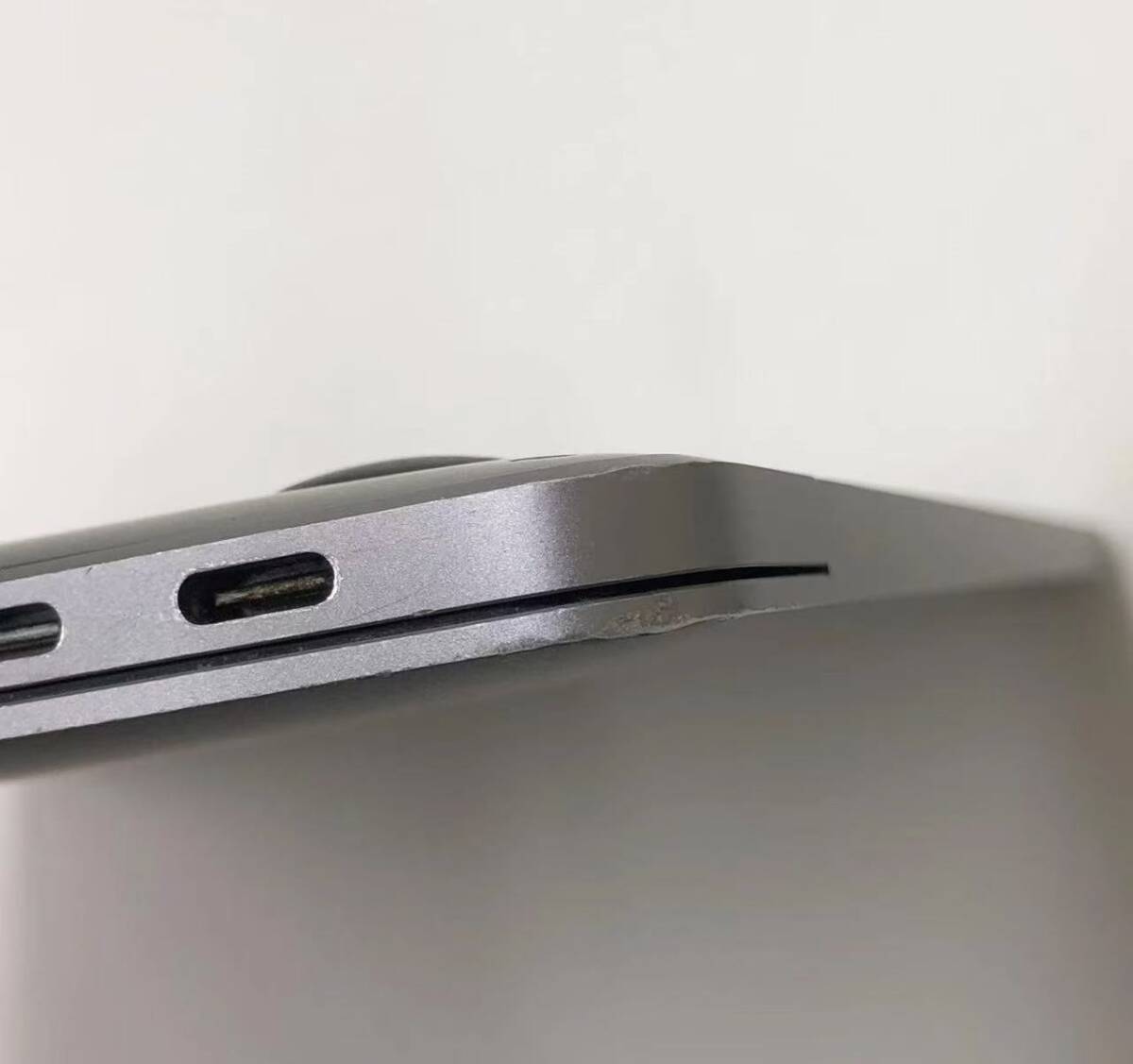 MacBook Pro 13インチ 2017 Core i5 2.3GHz 16GB 256GB A1708 訳あり品_画像3