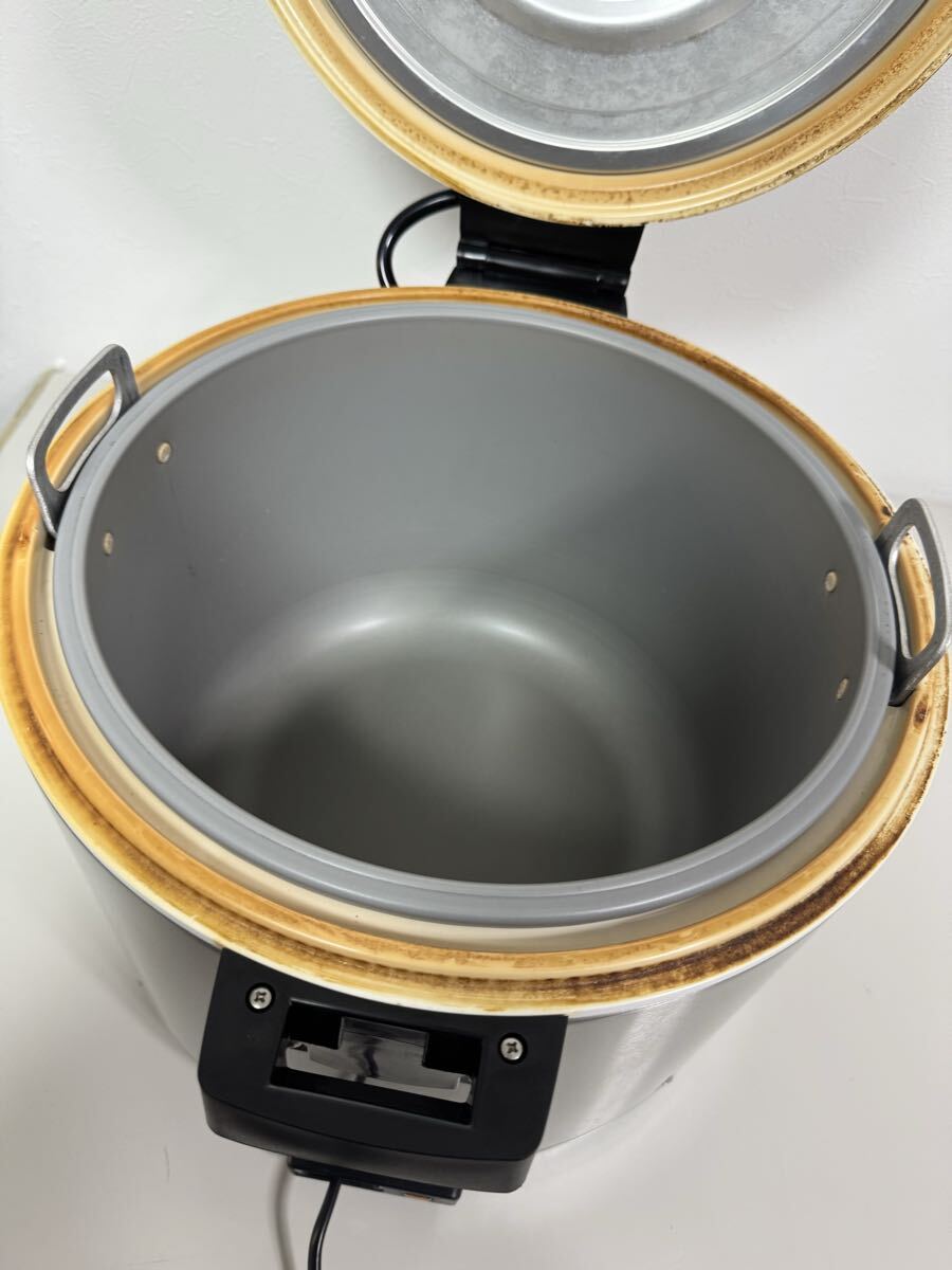 【Tiger JHA-540A】5.4L 業務用保温ジャー 動作確認済み 内部割れあり 現状品_画像7