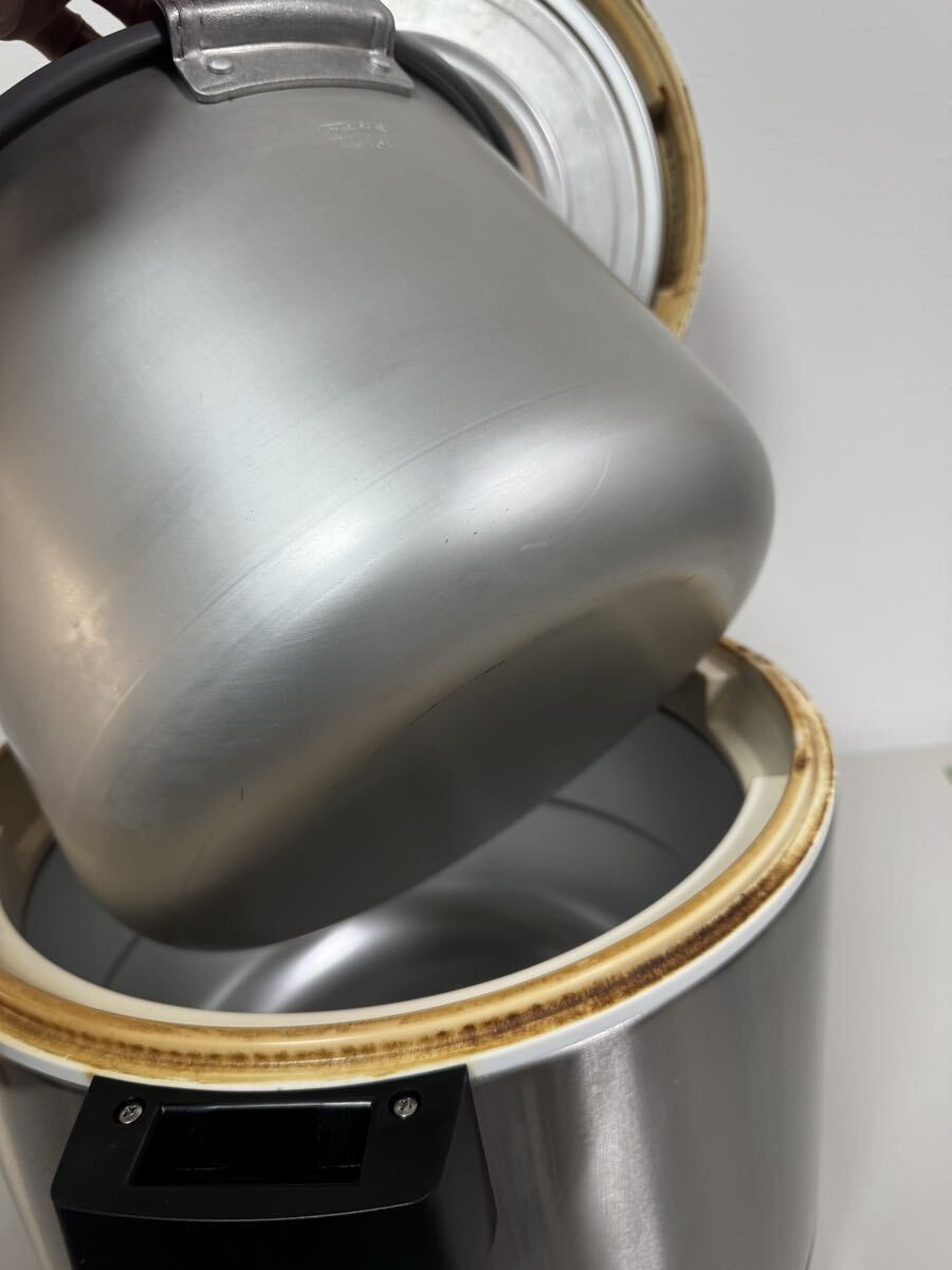【Tiger JHA-540A】5.4L 業務用保温ジャー 動作確認済み 内部割れあり 現状品_画像9
