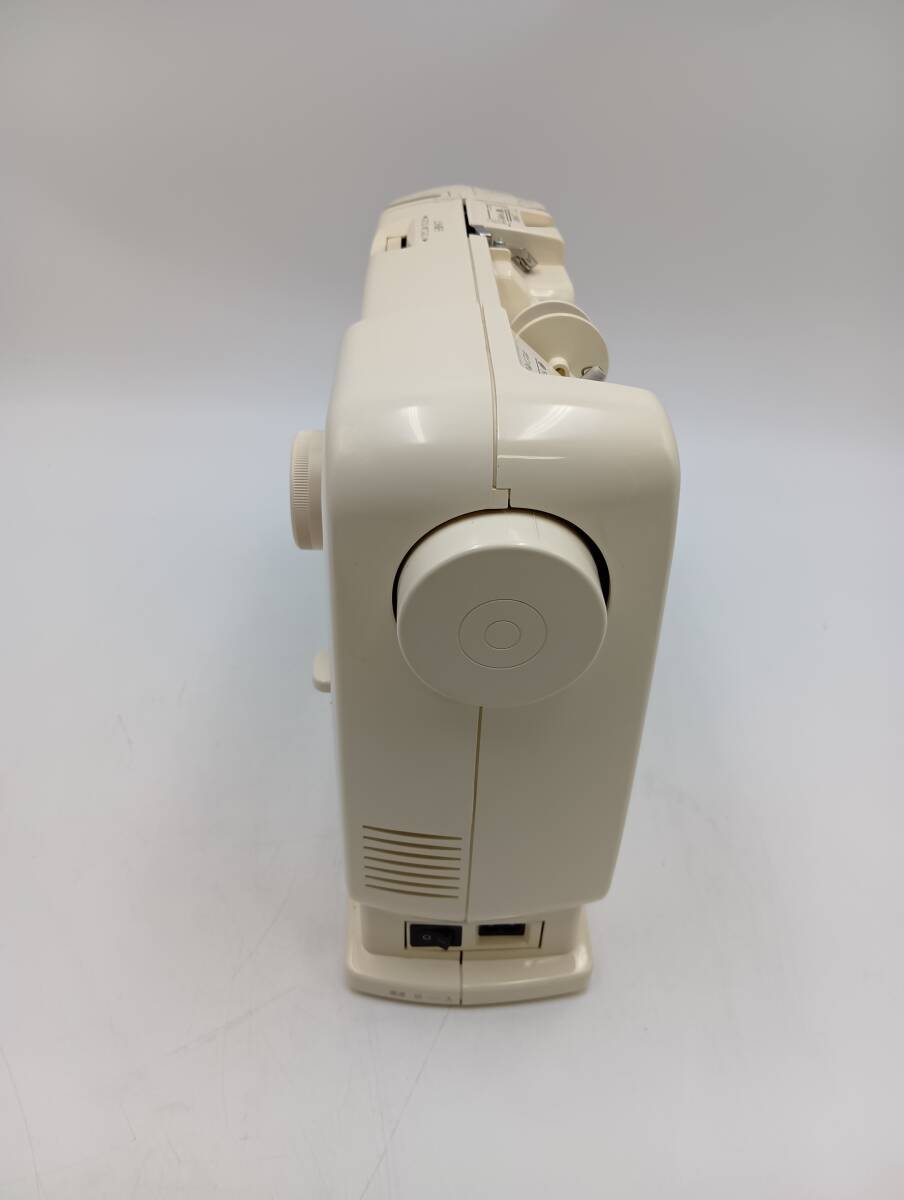 【OK彦】brother ブラザー コンパクト電子ミシン Chiffon EL13003 動作確認済み 1円スタート _画像8