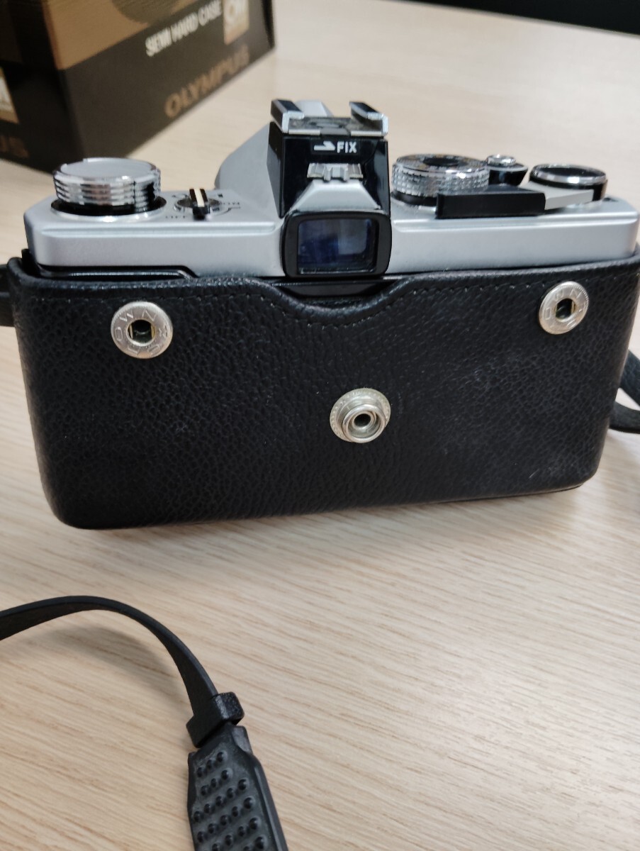 【動作確認済】OLYMPUS ＯＭ-1 フィルムカメラ　 ストロボ Flash レンズ付き_画像7