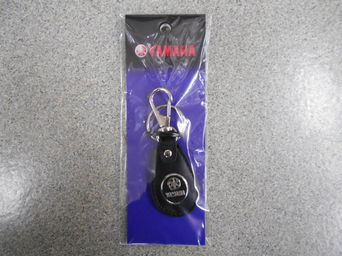 新品　ヤマハ　YAMAHA　キーホルダー　YAK16　メタルプレートキーホルダー　ブラック　クリックポスト　90792-K0020　ワイズギア_画像1