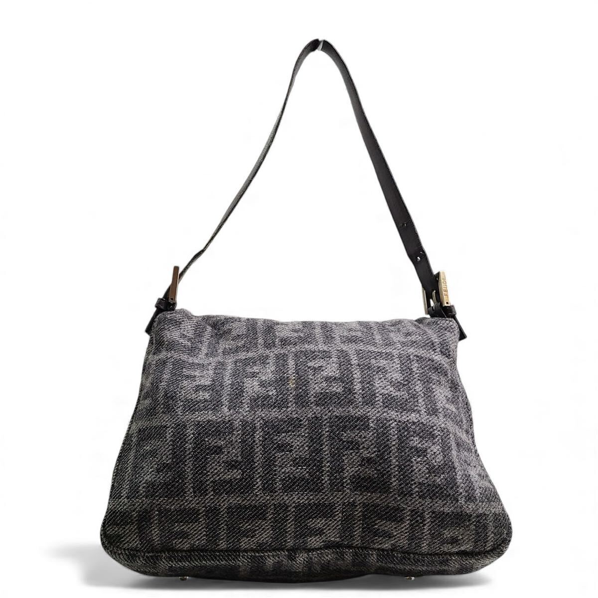 鑑定済み 極美品 FENDI Mamma Bucket wool Zucca one shoulder bag フェンディ マンマバケット ズッカ ウール ワンショルダーバッグ_画像2