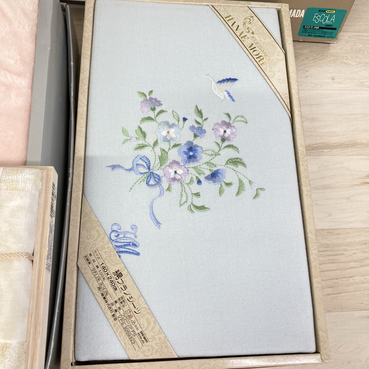 現状品 未使用品 ギフト用品　まとめ　タオル　毛布　シーツ　エプロン　靴下　ハンカチ　Christian Dior 今治など　18点[X0500]_画像7