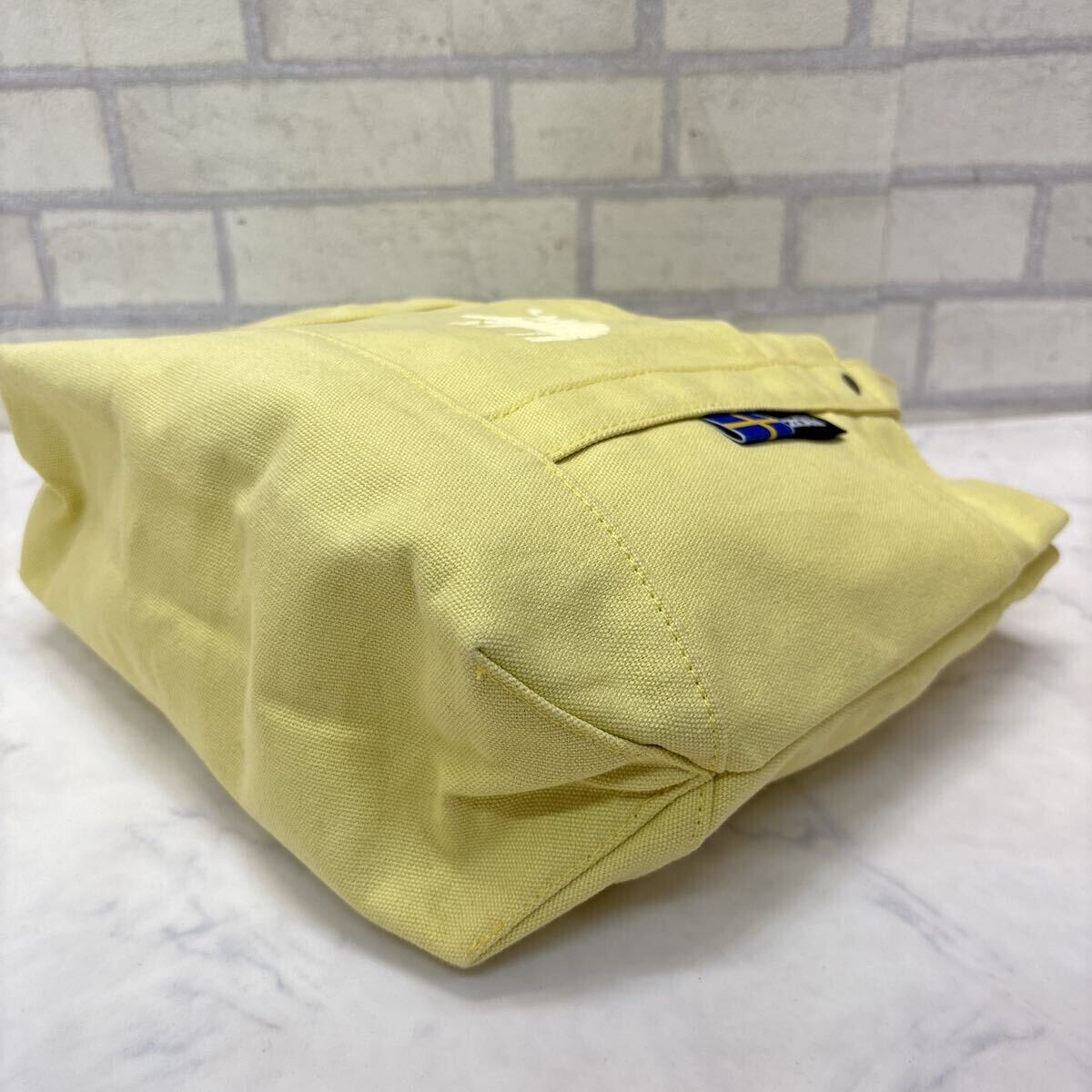 極美品 1回のみ 使用 moz モズ トートバック ストラップ付き ハンドバッグ キャンバス 帆布 karuii イエロー 黄色_画像7