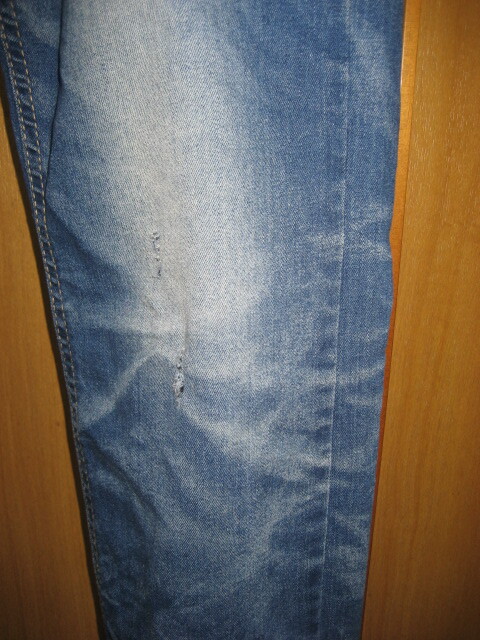 送料込み!美品SWAGのダメージ加工スキニーストレッチデニムジーンズL(31ー32)_画像4