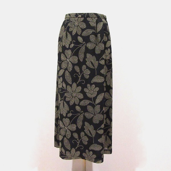 #snc レリアン Leilian セットアップ スカートスーツ ツーピース 9 黒 アイボリー 総柄 日本製 レディース [961905]_画像4